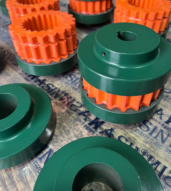 Сүрьеэ модны стандартыг EPDM, неопрен ба Hytrel элементтэй Sure-Flex холбох